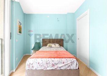 Camera / camera da letto - Two-room apartment Via Del Futurismo
 
1, Milano - photo 13