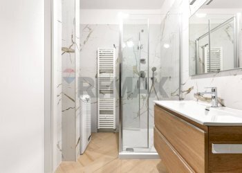 Bagno - Two-room apartment Via Del Futurismo
 
1, Milano - photo 19