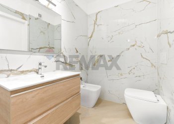 Bagno - Two-room apartment Via Del Futurismo
 
1, Milano - photo 20