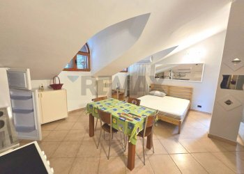 Sala da pranzo - One-room apartment Via Trescore
 
13, Milano - photo 5