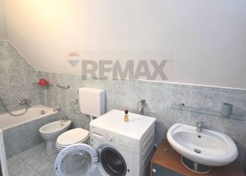 Bagno - One-room apartment Via Trescore
 
13, Milano - photo 14