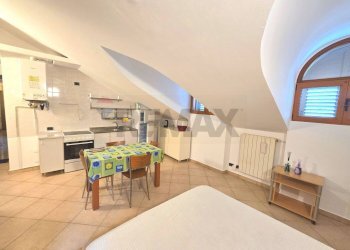 Sala da pranzo - One-room apartment Via Trescore
 
13, Milano - photo 18