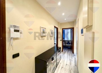 Hall / corridoio - Bilocale via Spagnoletto
 
19, Milano - foto 22