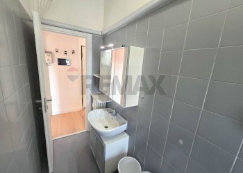 Bagno - Bilocale Via Albani
 
52, Milano - foto 16