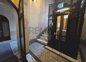 Ricezione / Lobby - Bilocale Via Albani
 
52, Milano - foto 32