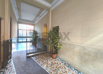 Ricezione / Lobby - Bilocale Via Albani
 
52, Milano - foto 34