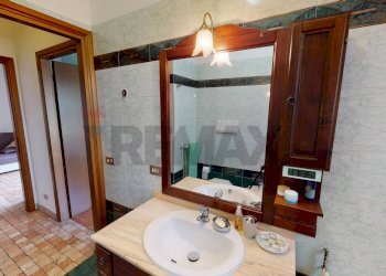 Bagno - Bilocale Via Giuseppe Garibaldi
 
13, Buccinasco - foto 28