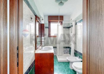 Bagno - Bilocale Via Giuseppe Garibaldi
 
13, Buccinasco - foto 12