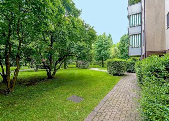 Giardino - Bilocale Via Giuseppe Garibaldi
 
13, Buccinasco - foto 21