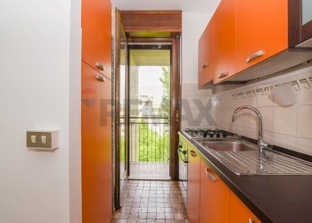 Cucina - Bilocale Via Giuseppe Garibaldi
 
13, Buccinasco - foto 48