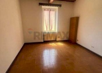Stanza vuota - Casa semi indipendente LOCALITA' PECORINI
 
1, Varano de' Melegari - foto 16