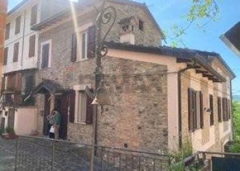 Casa all\'aperto - Casa semi indipendente LOCALITA' PECORINI
 
1, Varano de' Melegari - foto 25