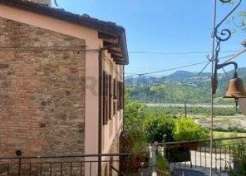 Balcone - Casa semi indipendente LOCALITA' PECORINI
 
1, Varano de' Melegari - foto 37