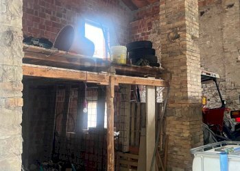 Casa all\'aperto - Rustico LOCALITA' PECORINI
 
1, Varano de' Melegari - foto 6