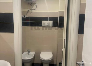 Bagno - Office via Strasburgo
 
18/a, Parma - photo 9