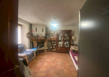 Soggiorno - Casa indipendente localita' marzocco di brunelli
 
48, Borgo Val di Taro - foto 4