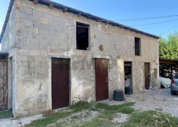 Casa all\'aperto - Three-room apartment STRADA NAVIGLIA
 
30, Parma - photo 7