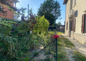 Giardino - Three-room apartment STRADA NAVIGLIA
 
30, Parma - photo 8