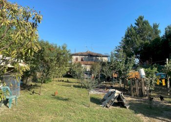 Giardino - Three-room apartment STRADA NAVIGLIA
 
30, Parma - photo 9