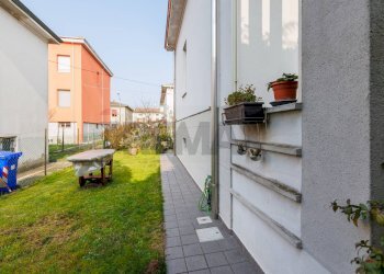 Giardino - Casa indipendente Via al Macello
 
15, Colorno - foto 26