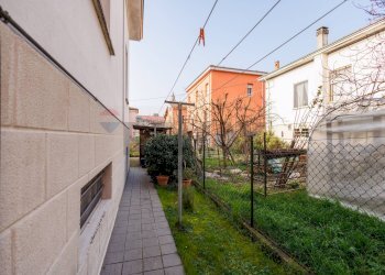 Edificio all\'aperto - Casa indipendente Via al Macello
 
15, Colorno - foto 40