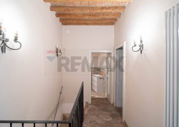 Hall / corridoio - Trilocale Borgo Valorio
 
2, Parma - foto 7