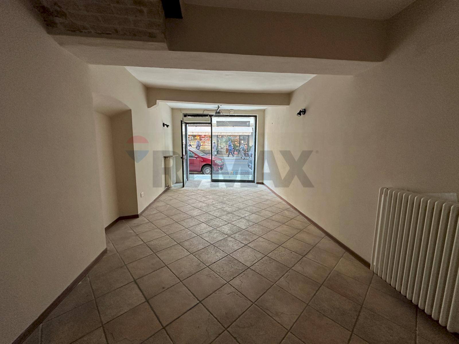 Stanza vuota - Shop Via Bixio
 
87, Parma - photo 2