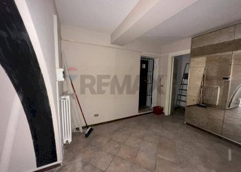 Stanza vuota - Shop Via Bixio
 
87, Parma - photo 6