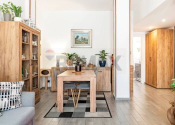 Sala da pranzo - Bilocale Piazza Alfieri
 
5, San Giuliano Milanese - foto 10