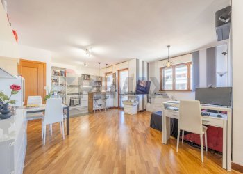 Sala da pranzo - Bilocale Piazza Leon Battista Alberti, Fiumicino - foto 2