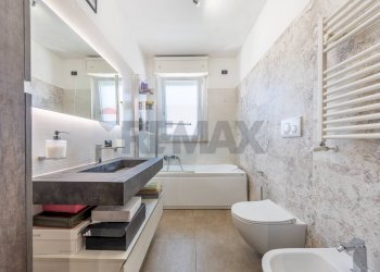 Bagno - Bilocale Piazza Leon Battista Alberti, Fiumicino - foto 16