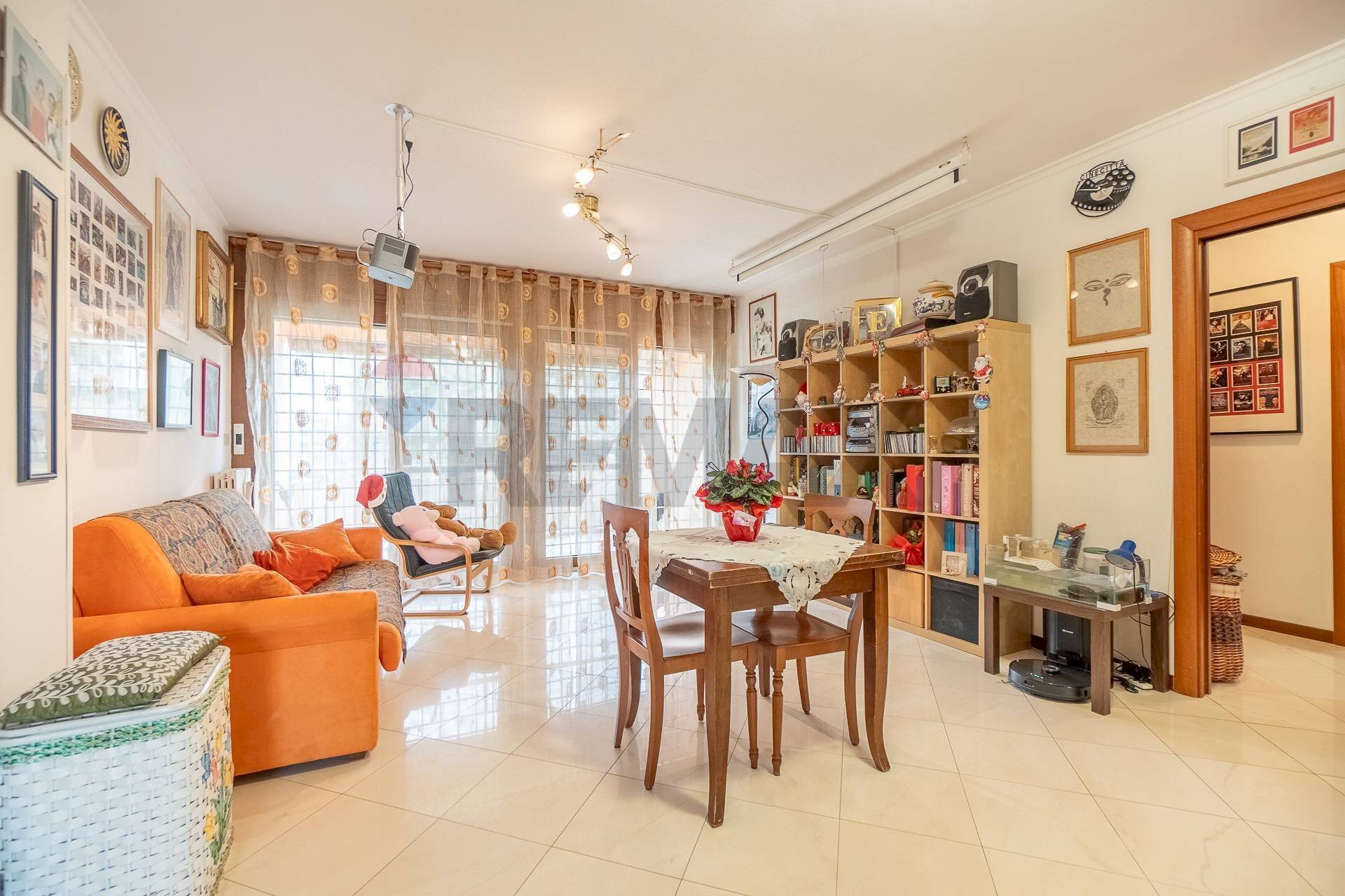 Sala da pranzo - Quadrilocale Via Vincenzo Petra, Roma - foto 2