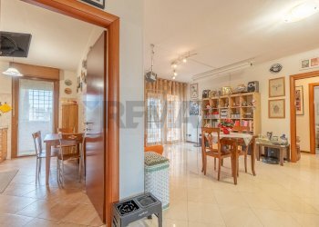 Sala da pranzo - Quadrilocale Via Vincenzo Petra, Roma - foto 6