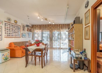 Sala da pranzo - Quadrilocale Via Vincenzo Petra, Roma - foto 13