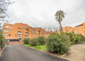 Edificio all\'aperto - Quadrilocale Via Vincenzo Petra, Roma - foto 33