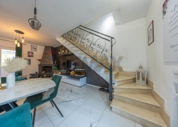 Scale - Casa semi indipendente Via Fabio Rugiadi, Fiumicino - foto 14