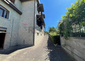 Edificio all\'aperto - Villa Amorosi - foto 13