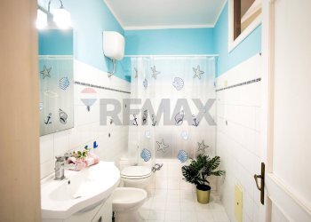 Bagno - Semi-detached house Via San Filippo
 
33, Benevento - photo 17