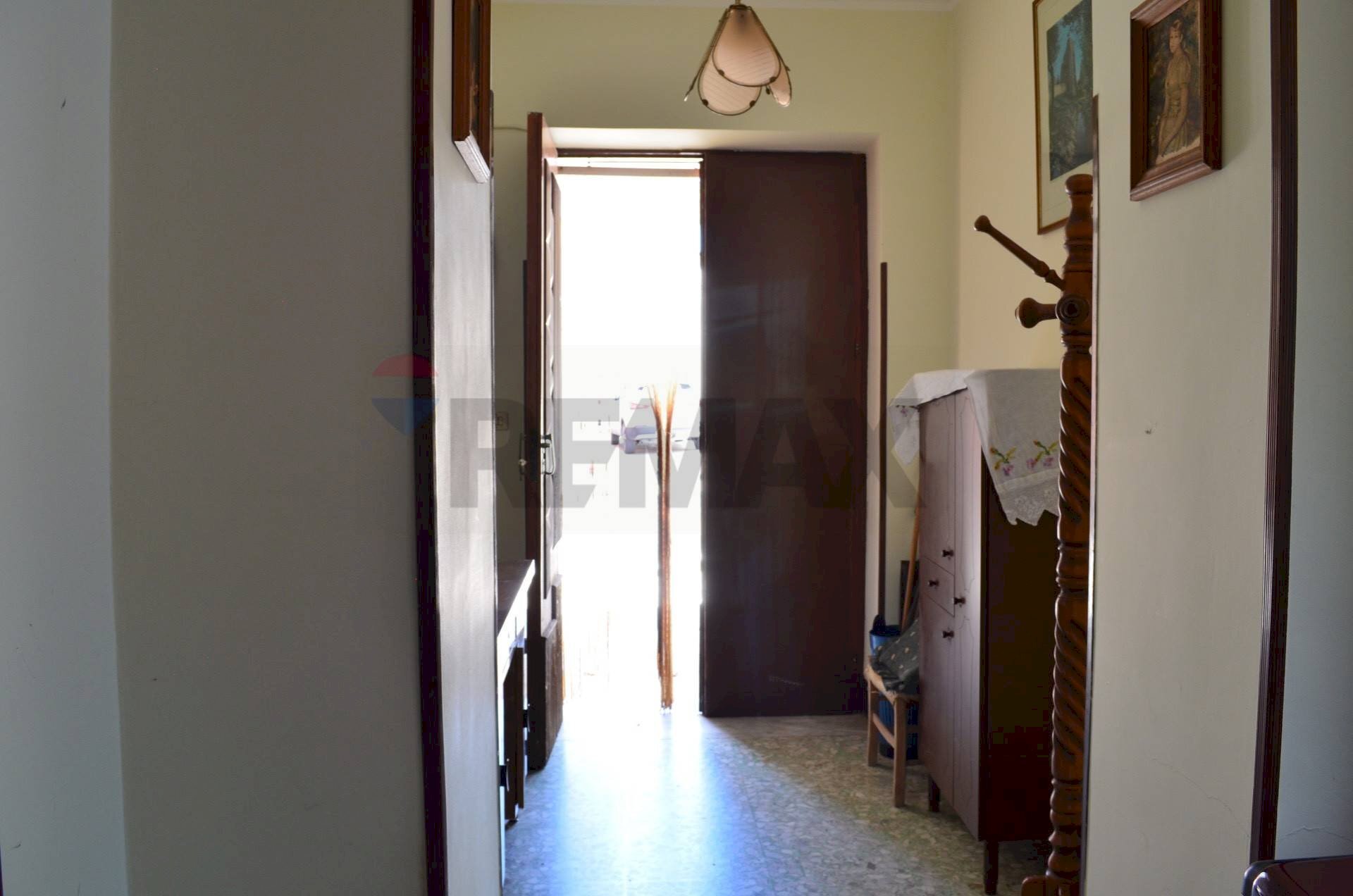 Hall / corridoio - Independent house Reino - photo 3