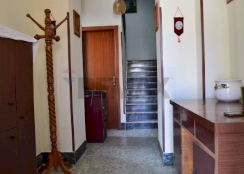 Hall / corridoio - Independent house Reino - photo 1