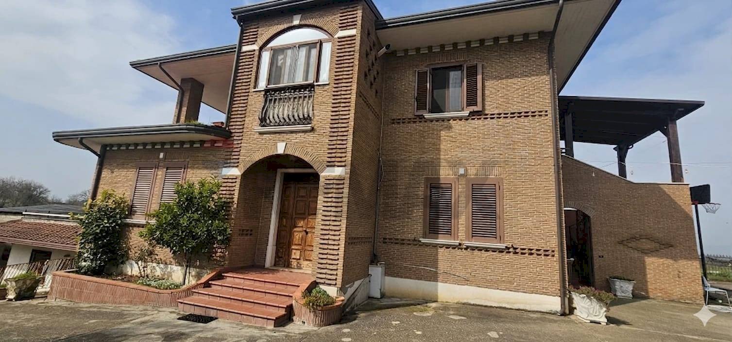 Casa all\'aperto - Villa C/da Piano Cappelle, Benevento - photo 1
