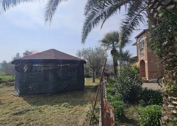 Giardino - Villa C/da Piano Cappelle, Benevento - foto 11