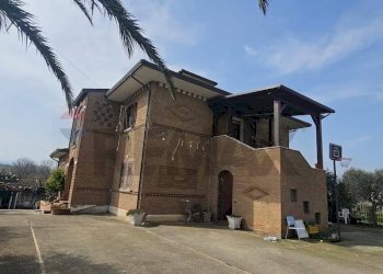 Casa all\'aperto - Villa C/da Piano Cappelle, Benevento - photo 3