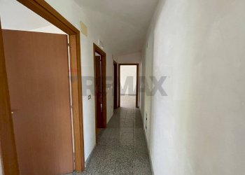 Hall / corridoio - Casa indipendente Solopaca - foto 31