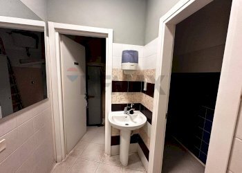 Bagno - Commercial Premises VIA NUOVA CALORE
17, Benevento - photo 22