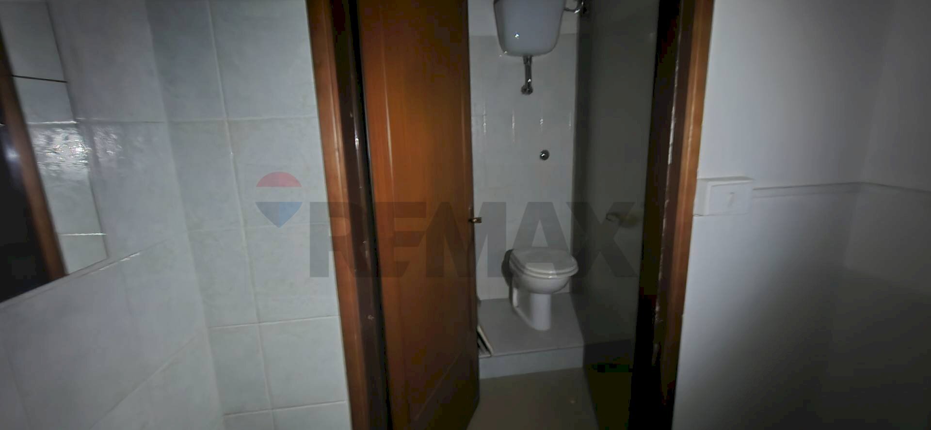 Bagno - Locale Commerciale Grottaminarda - foto 3