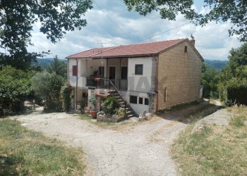 Casa all\'aperto - Semi-detached house CONTRADA MALEPARA
 
8, Pontelandolfo - photo 2