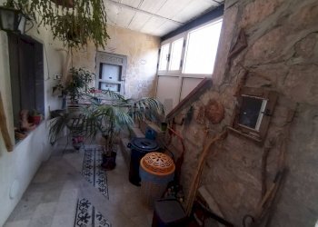 Hall / corridoio - Semi-detached house CONTRADA MALEPARA
 
8, Pontelandolfo - photo 12