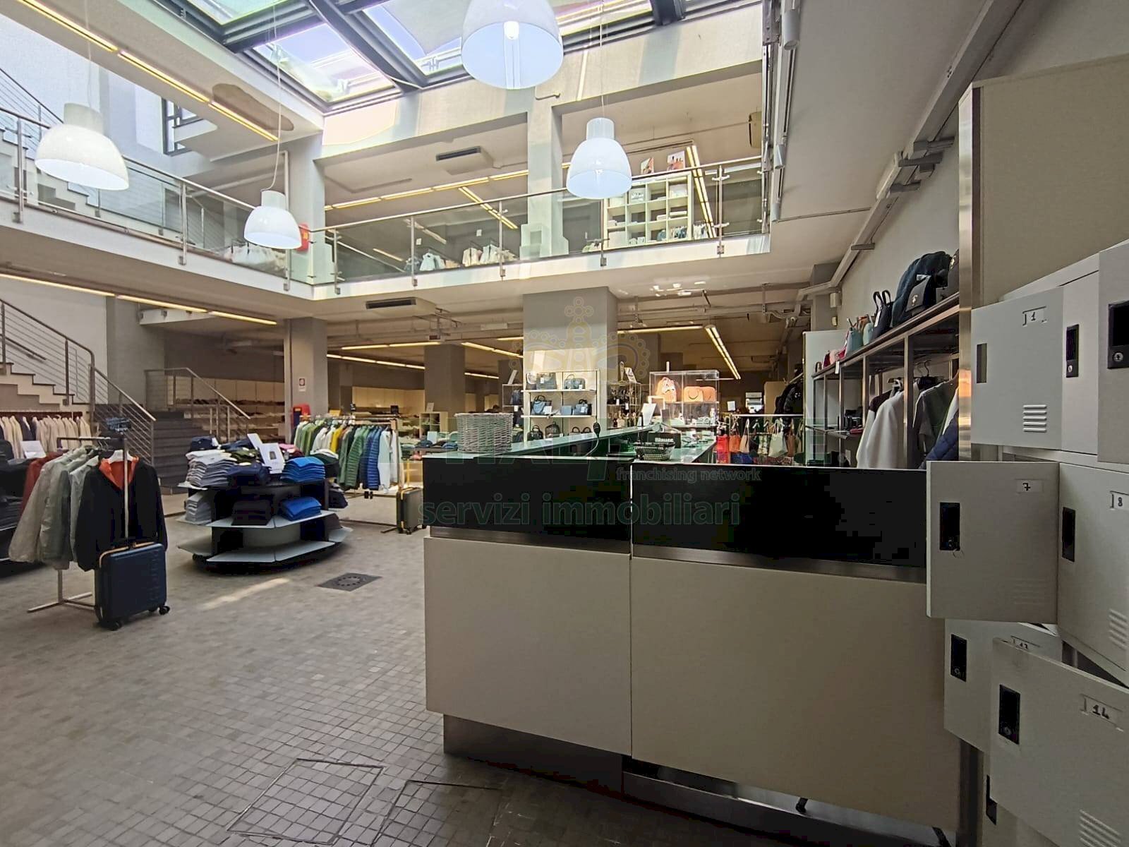 Foto 3 - Locale Commerciale Via Nazionale Appia, Casapulla - foto 3