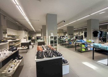 Foto 5 - Locale Commerciale Via Nazionale Appia, Casapulla - foto 5